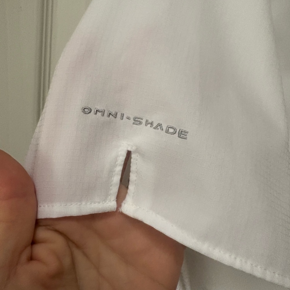 Columbia Women's White Button Down Shirt - Picture 6 of 8
